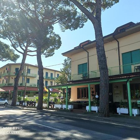 Hotel Flowers Montecatini-Terme Zewnętrze zdjęcie
