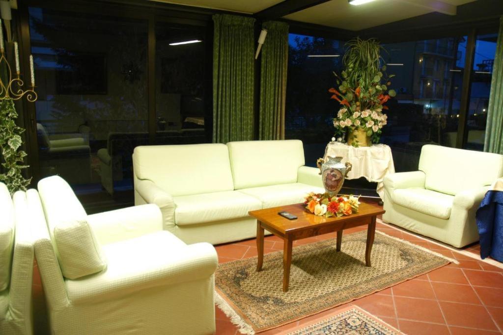 Hotel Flowers Montecatini-Terme Zewnętrze zdjęcie